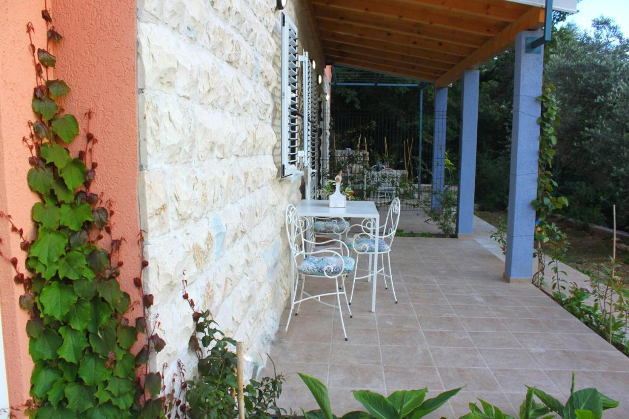 Blue Mediterranean Apartments Свети-Стефан Экстерьер фото