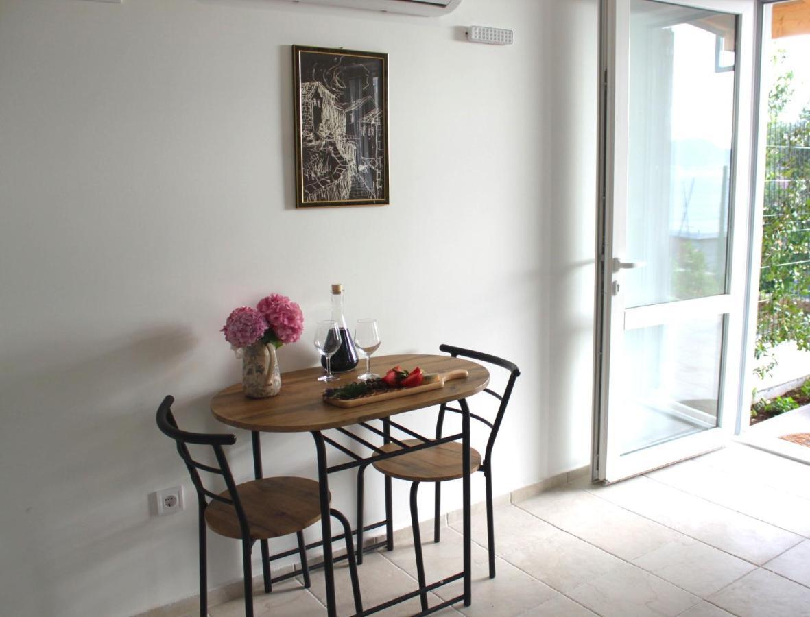 Blue Mediterranean Apartments Свети-Стефан Экстерьер фото