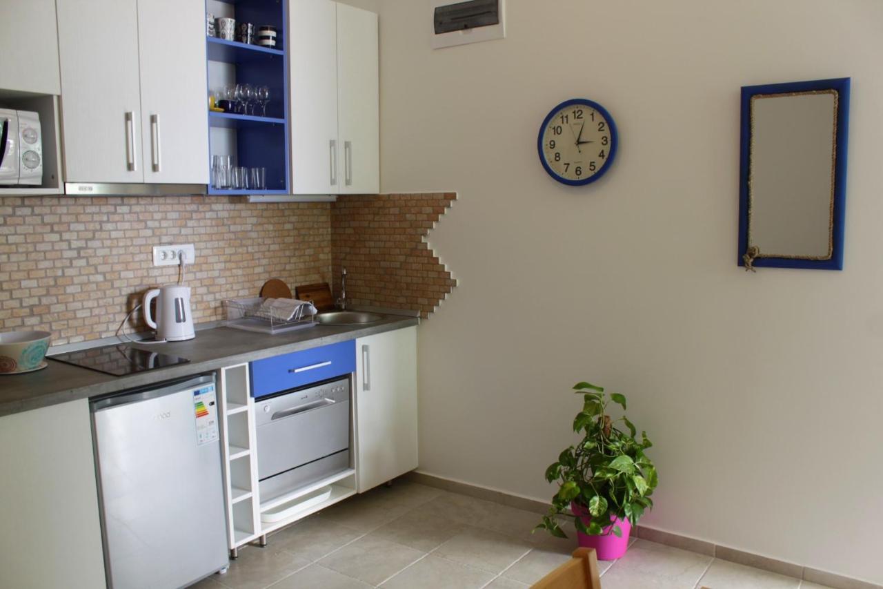 Blue Mediterranean Apartments Свети-Стефан Экстерьер фото