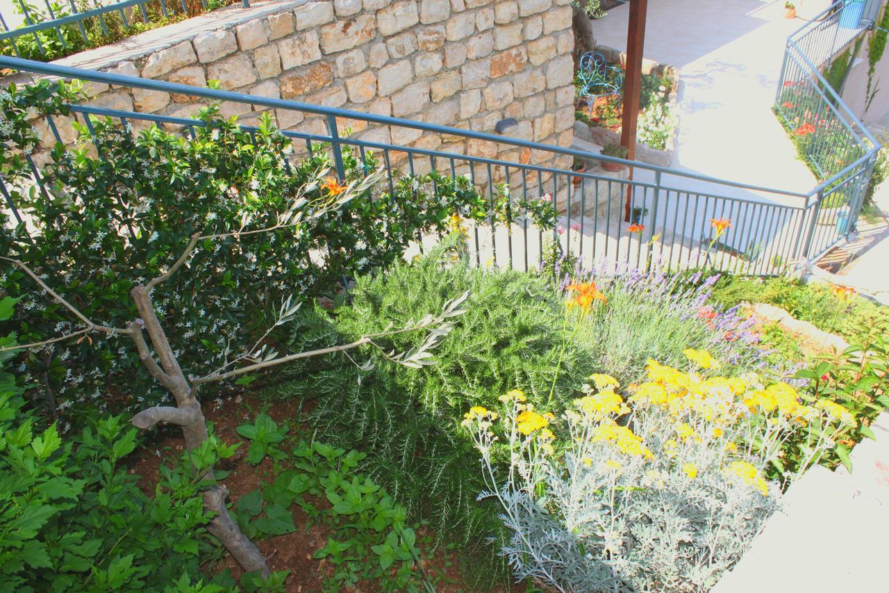 Blue Mediterranean Apartments Свети-Стефан Экстерьер фото